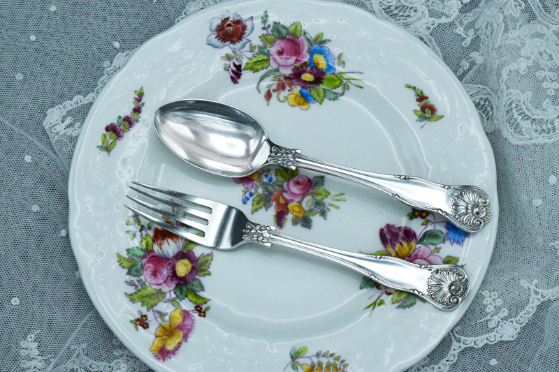 アンティークシルバー、アンティーク銀器、純銀製（925）1903年 変わり