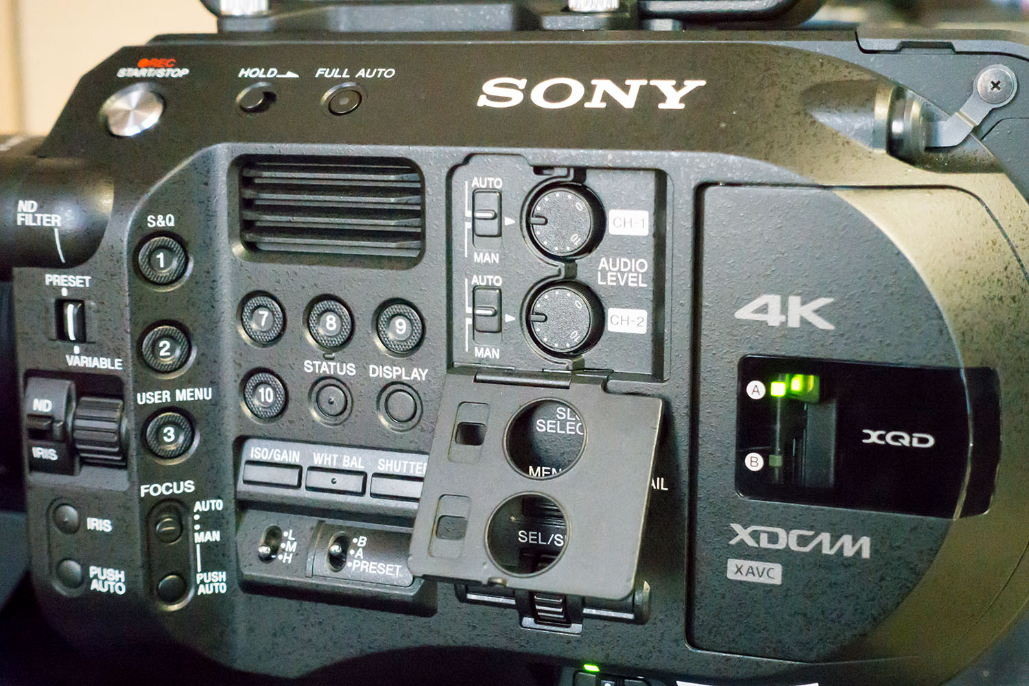 リニューアルした定番の大判センサーカムコーダー、ソニー FS7 IIの