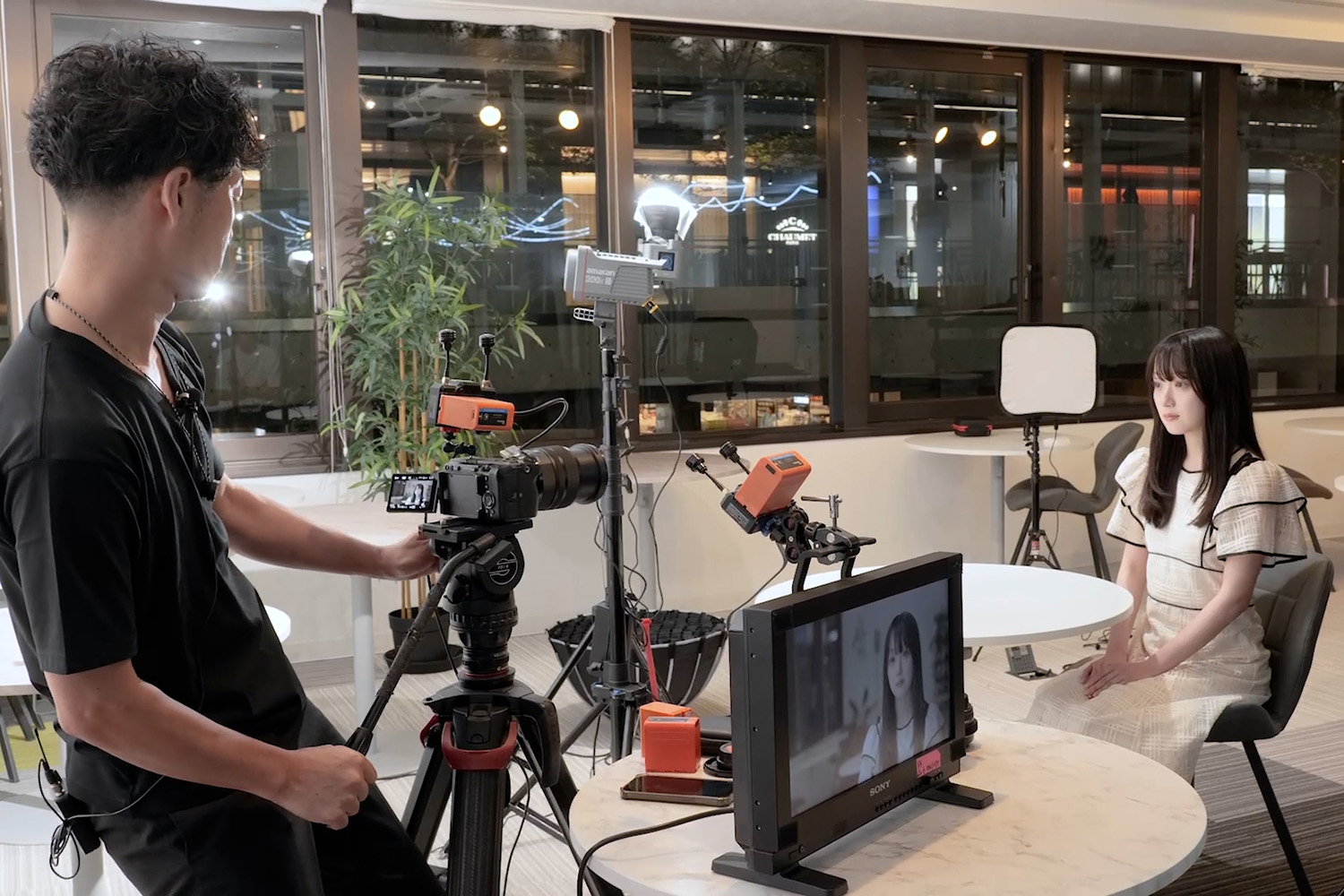 公共交通機関で移動可能な照明機材量で実践！ 環境を活かしてイメージ