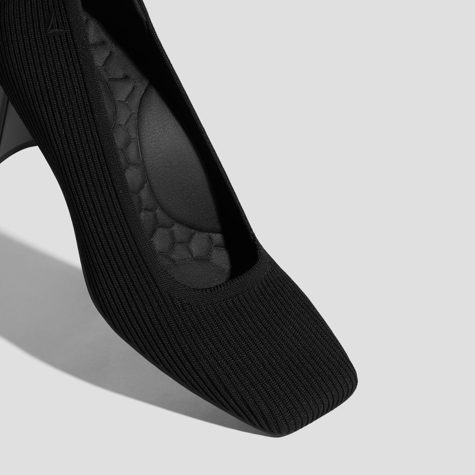 Monroe] スクエアトゥ Margot™ チャンキーヒール パンプス – VIVAIA JAPAN