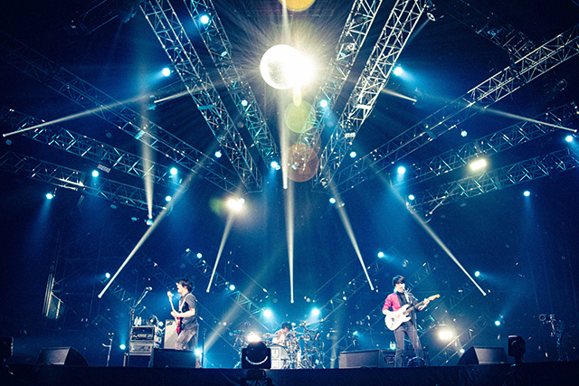 PHOTO & REPORT !!!| UNISON SQUARE GARDEN VIVA LA ROCK 2022