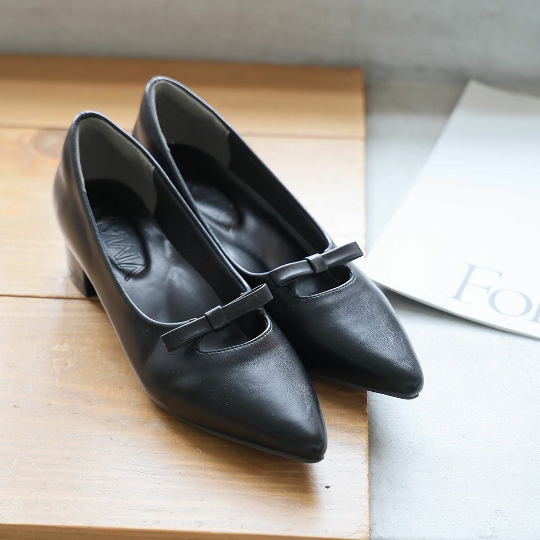 履き心地やみつき感激】ポインテッドトゥリボン4cmヒール感激パンプス