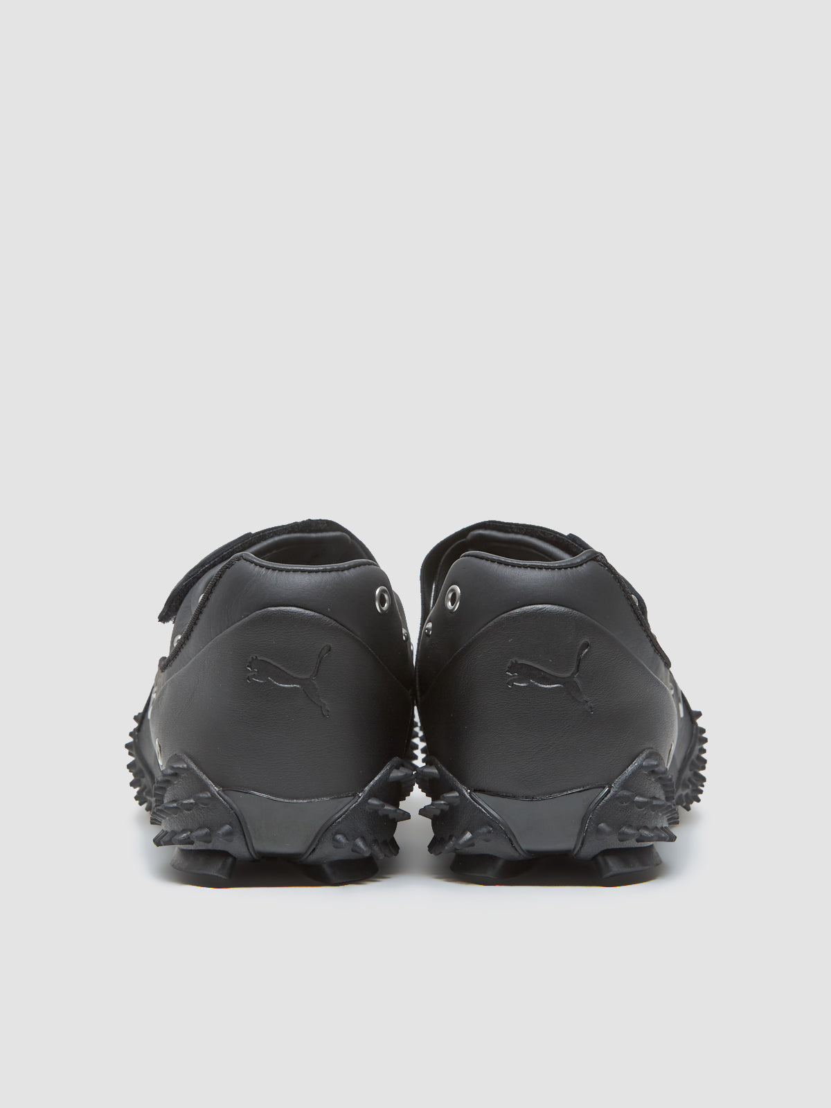 PUMA - WMNS Mostro Fey Studs Sneaker in Black & Silver - 403192-01