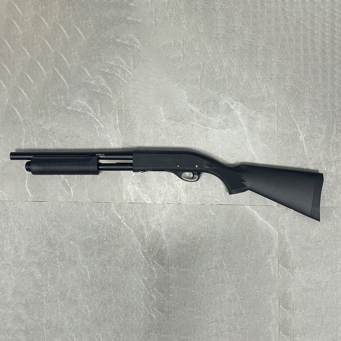 AKA製 M870 レミントン ナーフ系 ショットガン風おもちゃ銃 排莢式