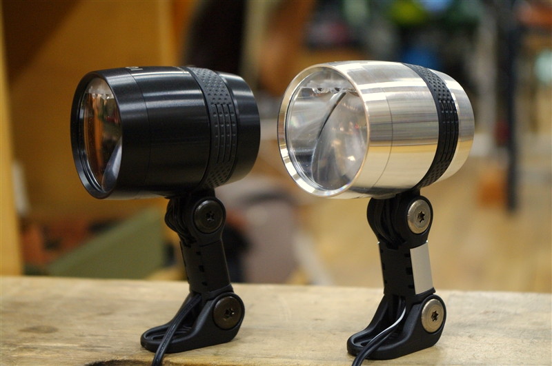 Busch&Muller / IQ_X (100lux) Dynamo Light | VelostyleTICKET