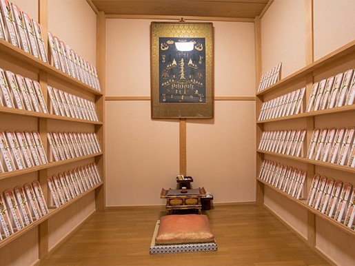 七宝山 宝塔寺（大和仏舎利塔） | 『和空』 修行と宿坊のポータルサイト