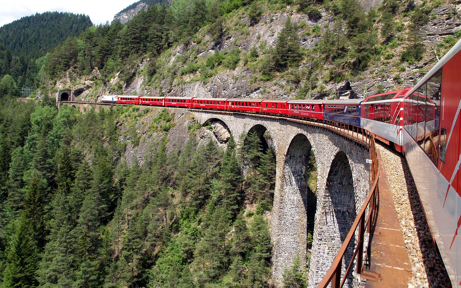 スイス夏の旅〈前編〉（氷河特急）