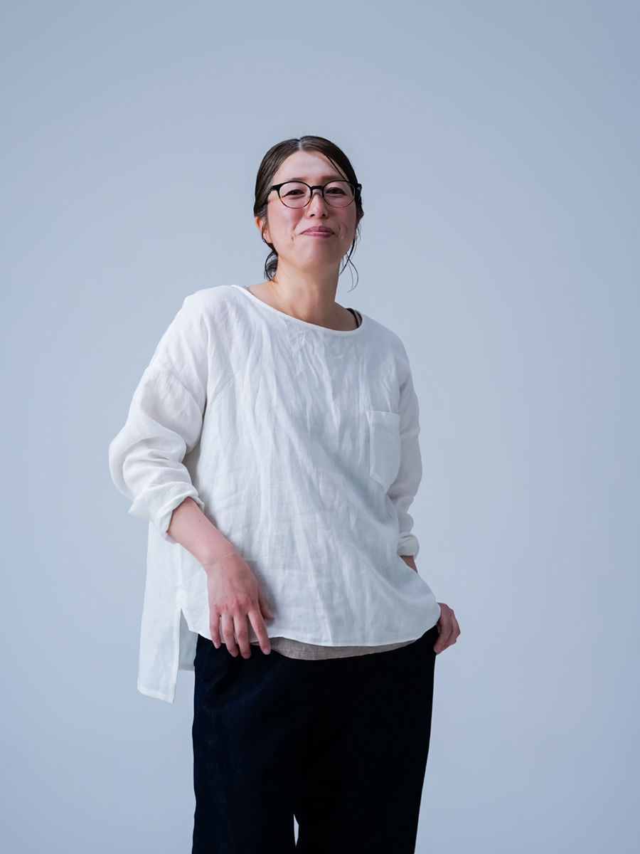 リネントップス】前後差の着丈がポイント！ リネン梨地 ポケット付き