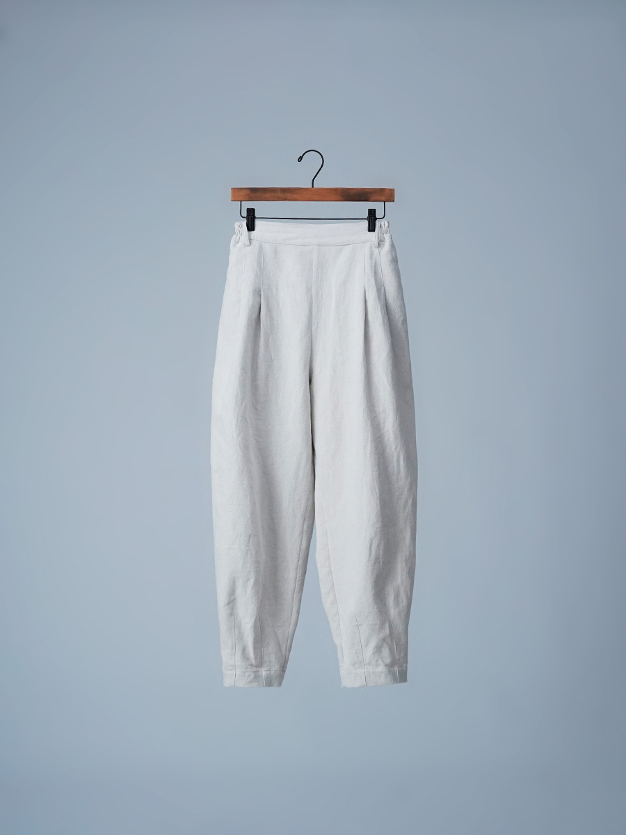 リネンデニムパンツ】新色デニム登場! 主役級に可愛い ホワイトデニム