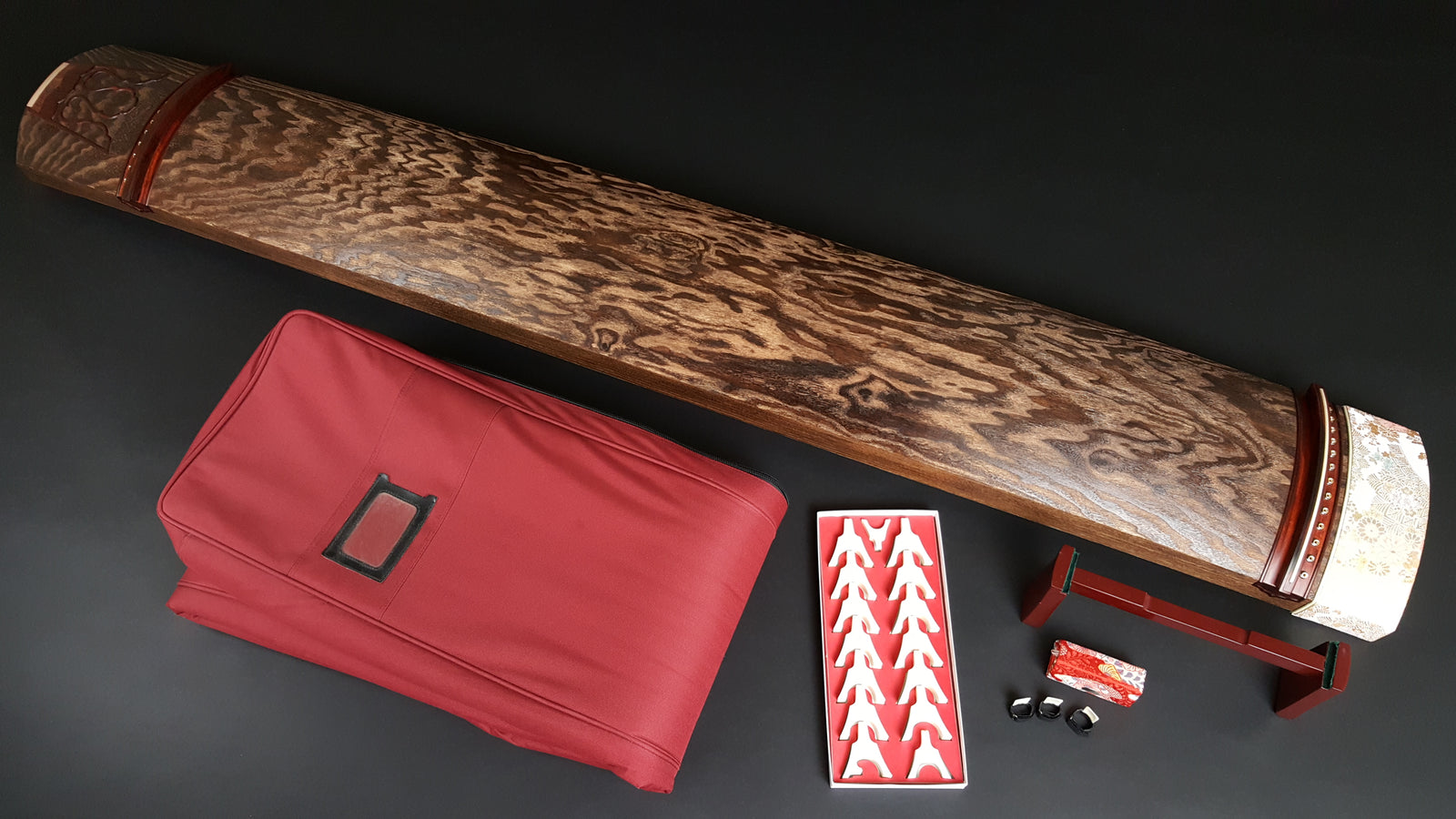 超高級】13弦くり甲見事な木彫り