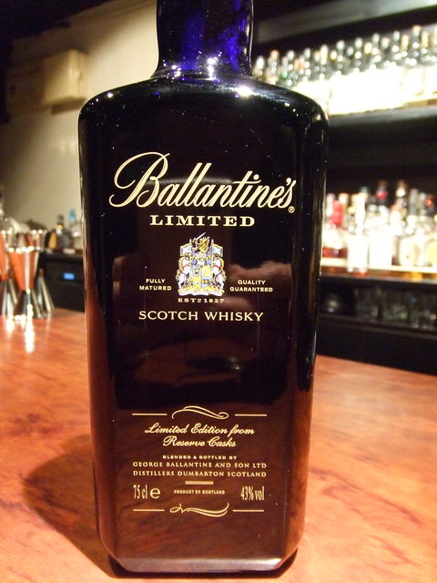 バランタイン リミテッド 43% | Bottle Collection | 名古屋伏見の