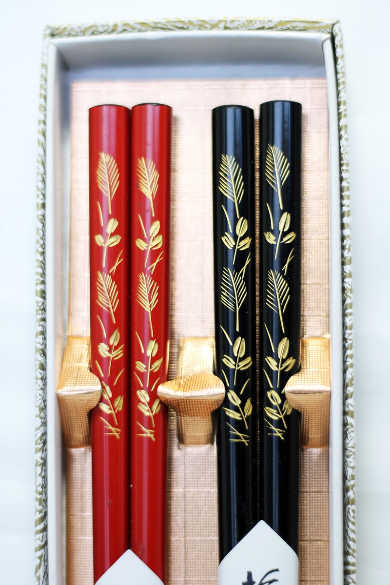 輪島塗沈金 秋草 2膳入｜さかた屋 | 輪島市観光協会