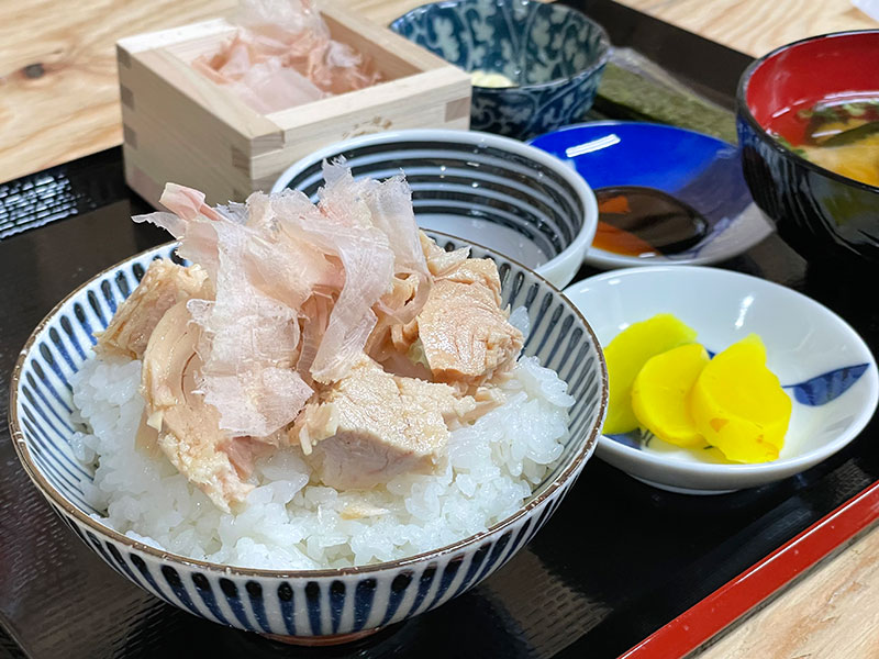 焼津・ニュー焼津】カツオだし香るそば400円から! 1月オープンの大衆