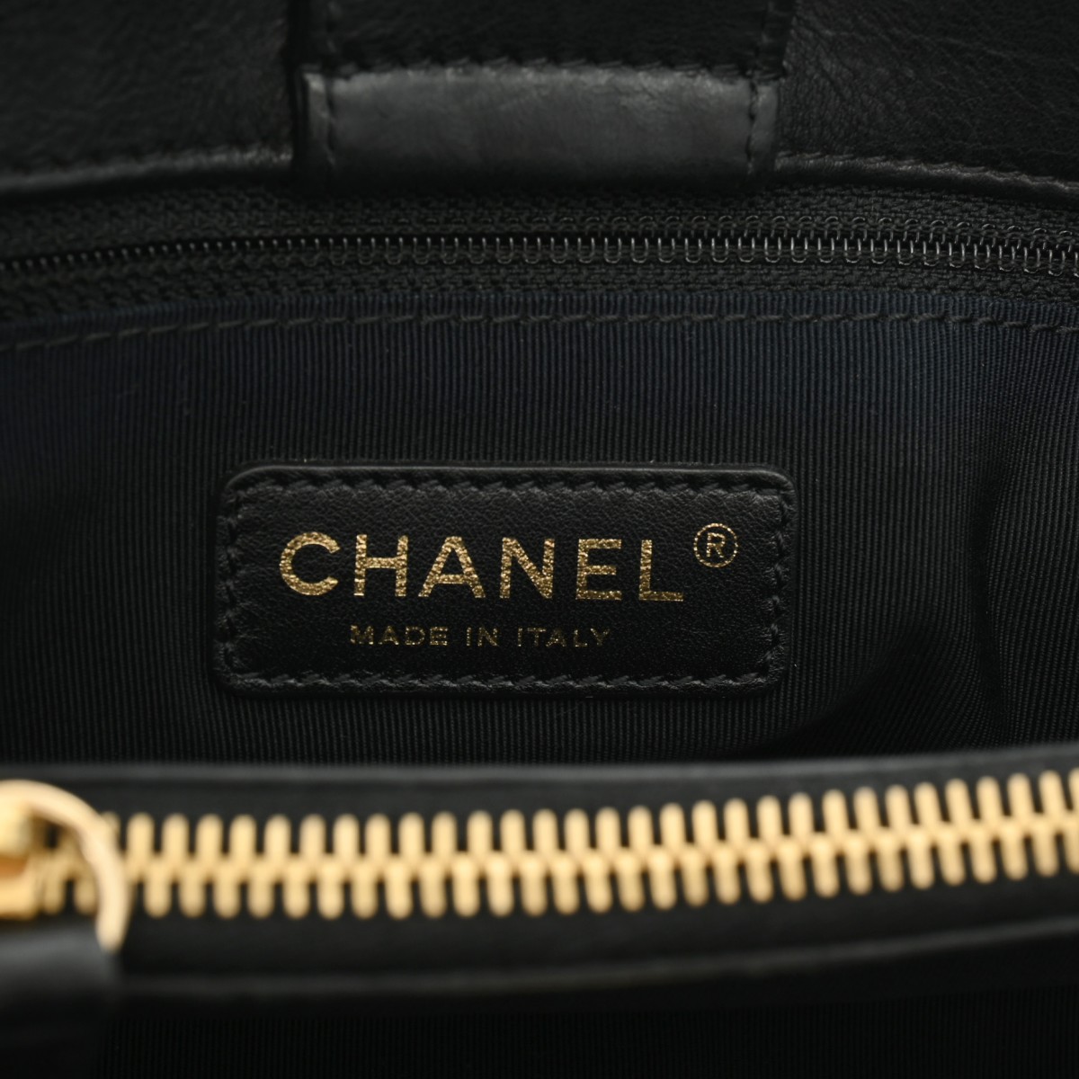 シャネル チェーンミートート ブラック A50494 カーフスキン