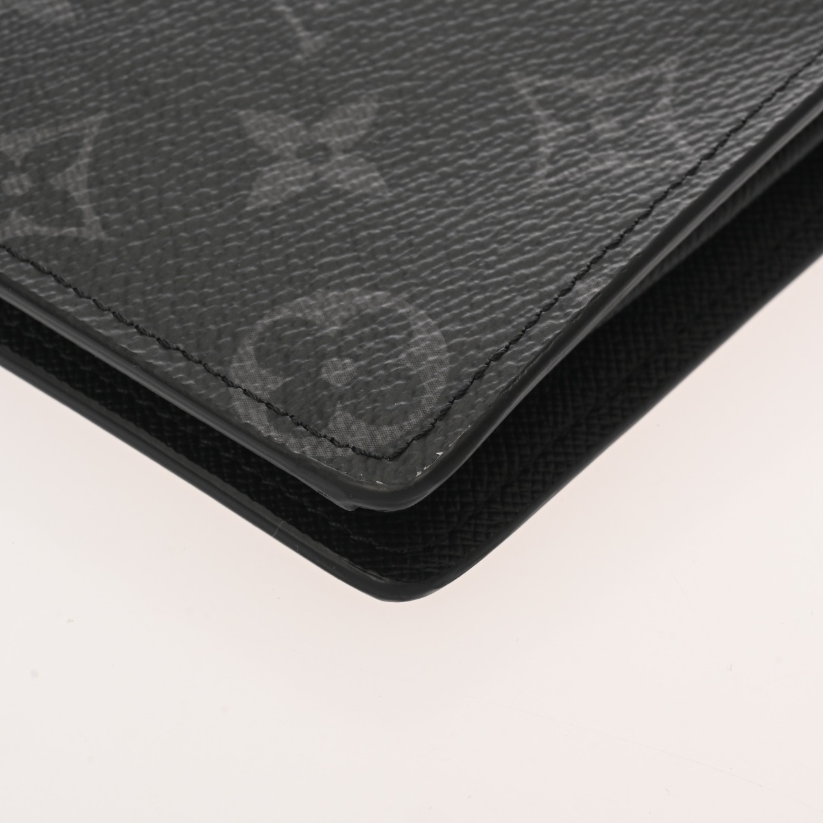 ルイ ヴィトン モノグラムエクリプス ポルトフォイユ ブラザ ブラック