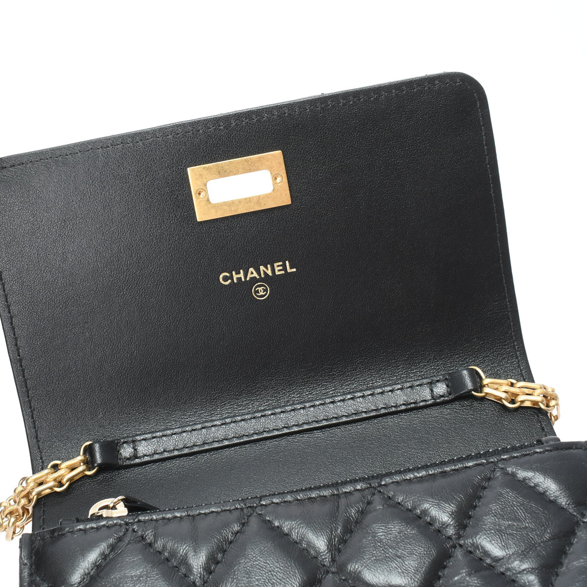 シャネル 2.55 チェーンクラッチバッグ ブラック エイジドカーフスキン