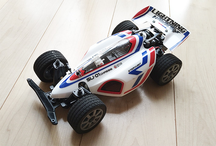 スターユニット ライトニングホークを改造 フルベアリングとバッテリー