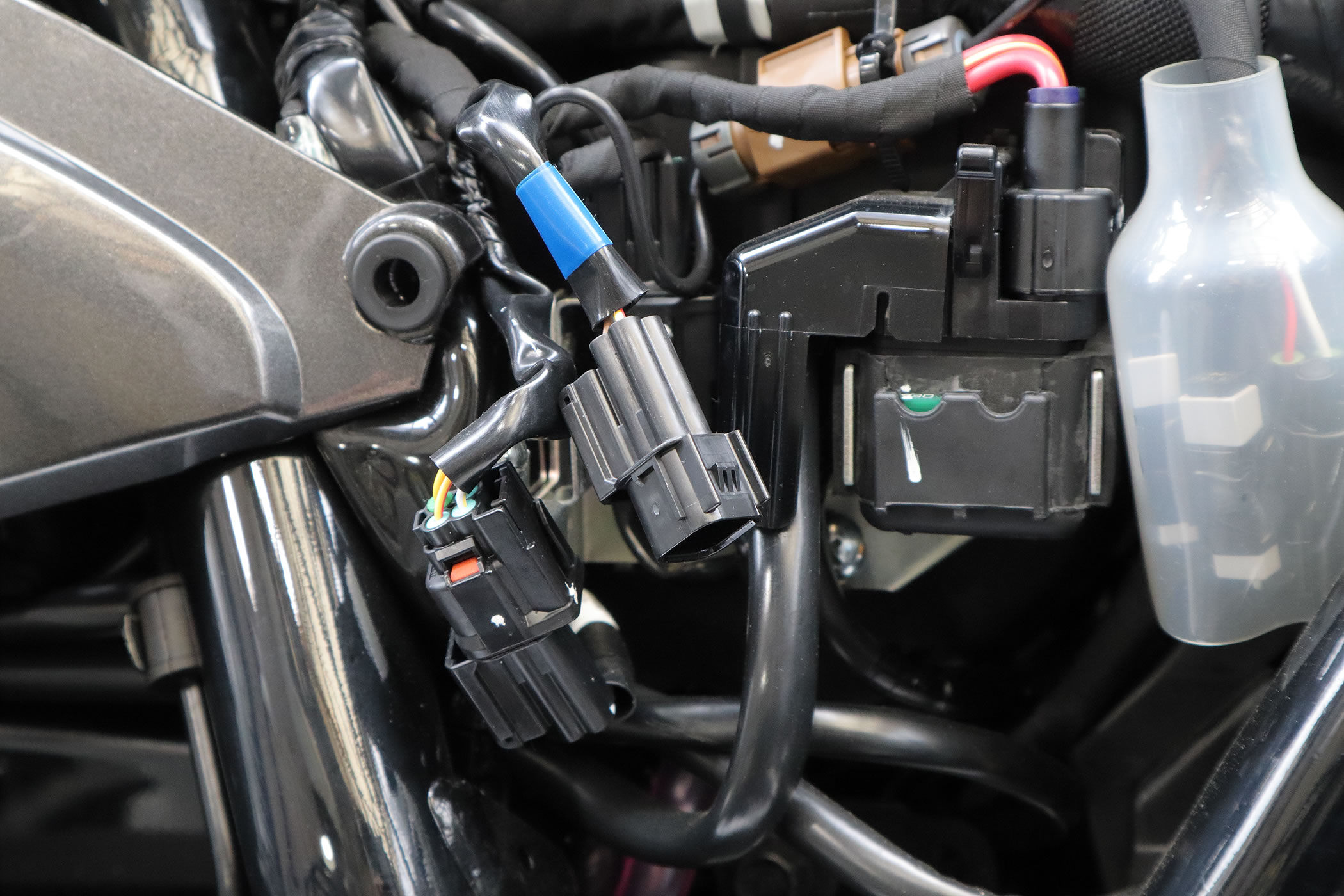 CB1300SF(SC54) クイックシフター2