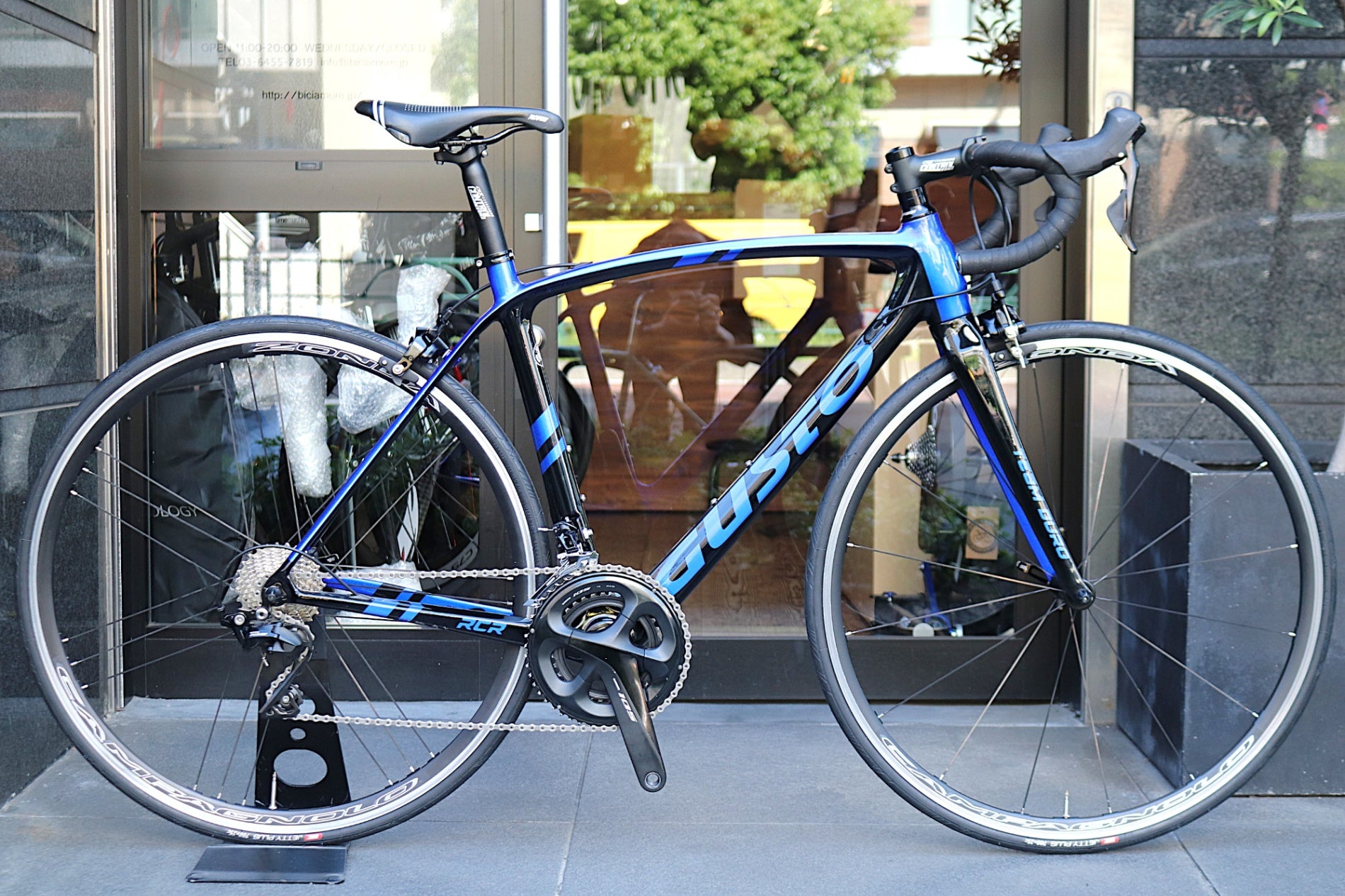 グスト GUSTO デューロ エボ RCR TEAM DURO EVO 2021モデル Mサイズ