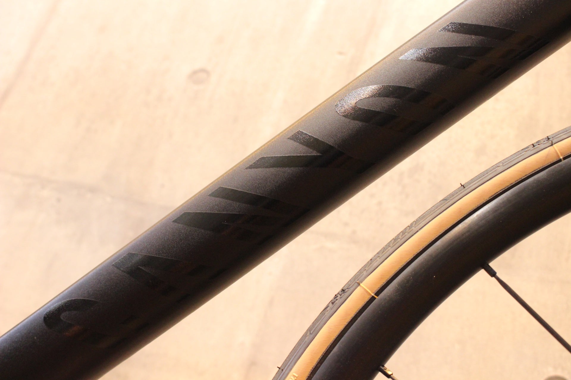 キャニオン CANYON エンデュレース ENDURACE AL DISC 8.0 2019 Lサイズ