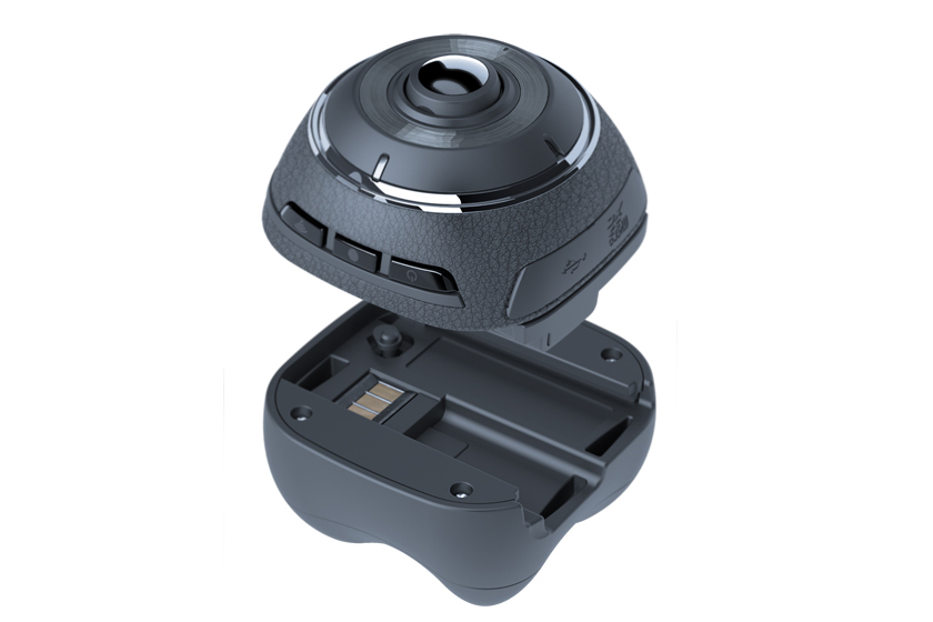 これは使えそう！ 360度アクションカメラになるドライブレコーダー「d