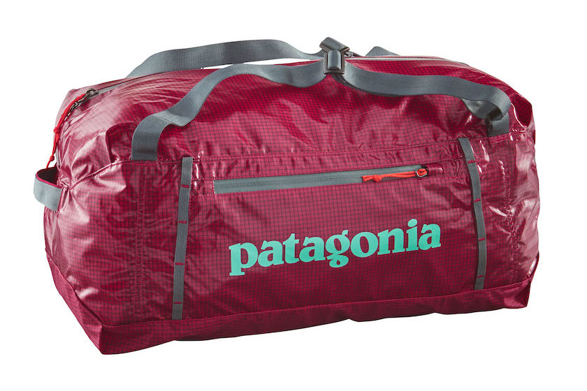 機能性もコスパも最強!? Patagoniaの名作バッグ「ブラックホール