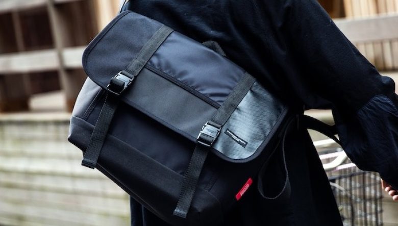 異素材使いで魅せるエンジニアドガーメンツのコラボメッセンジャーが