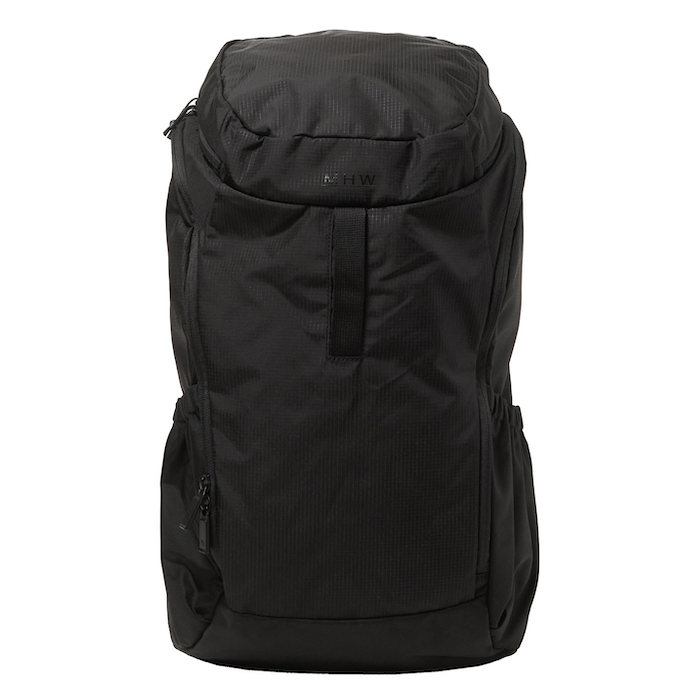 N.ハリウッド×マウンテンハードウェア。オールブラックの都会派ダウン