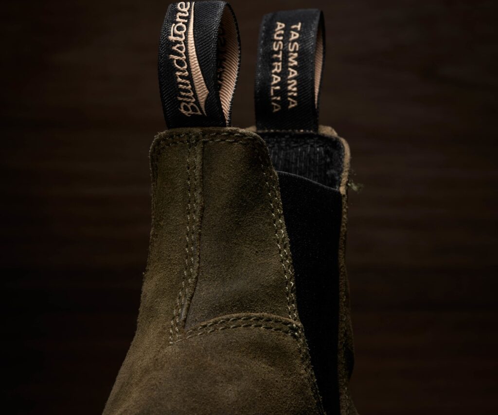 ブランドストーンからフィールドに馴染むダークオリーブカラーが復刻