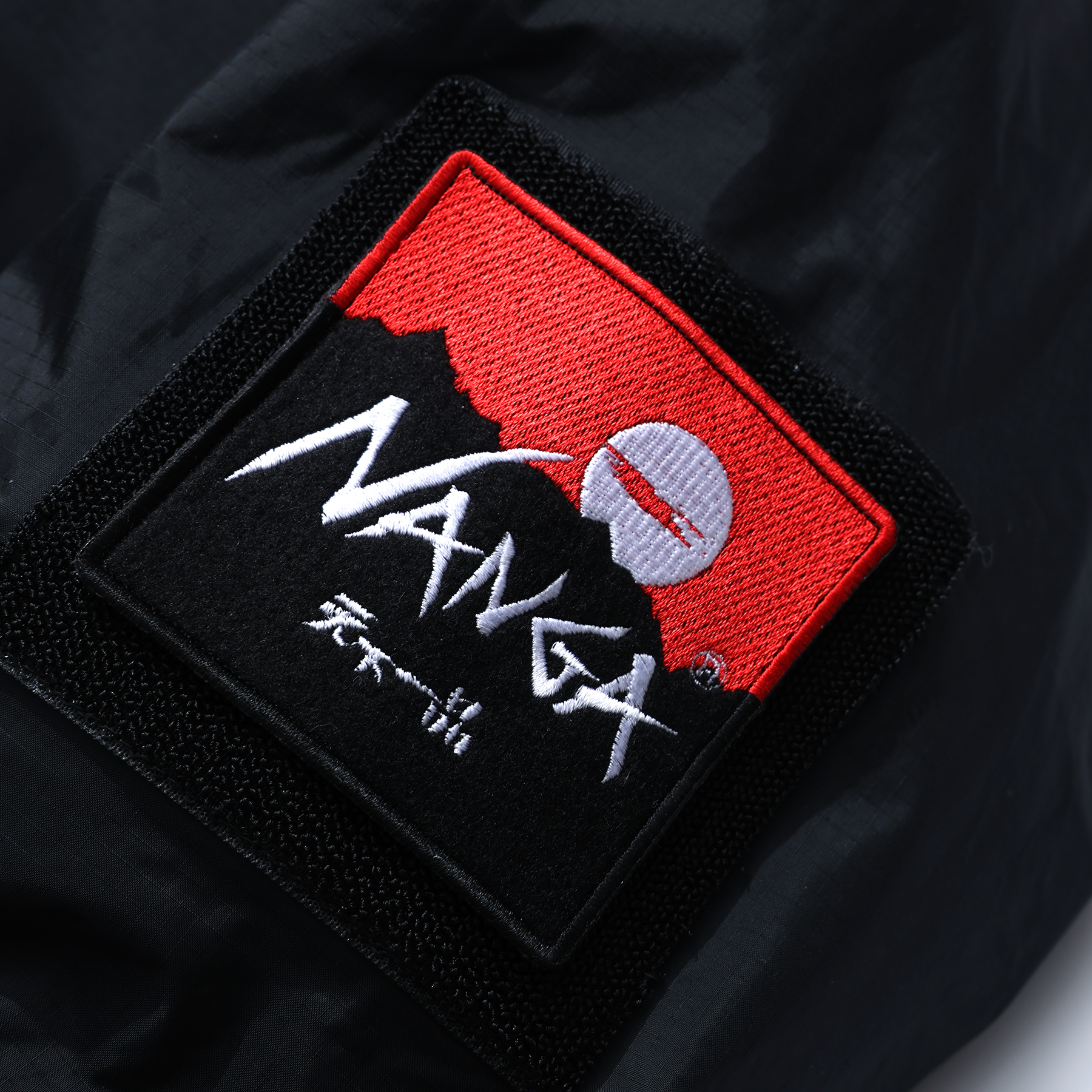 異色のタッグ！ 天下一品とナンガのコラボで生まれたダウンジャケット