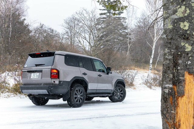 トヨタ・ランドクルーザー“250”ZX（4WD/8AT）【試乗記】 クロス