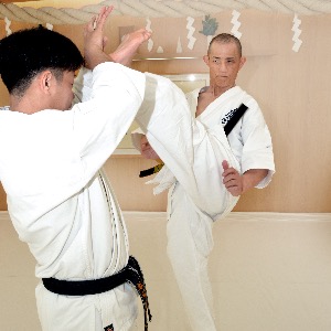 ブルース・リー（李小龍） Bruce Lee – ジークンドー | 達人・名人