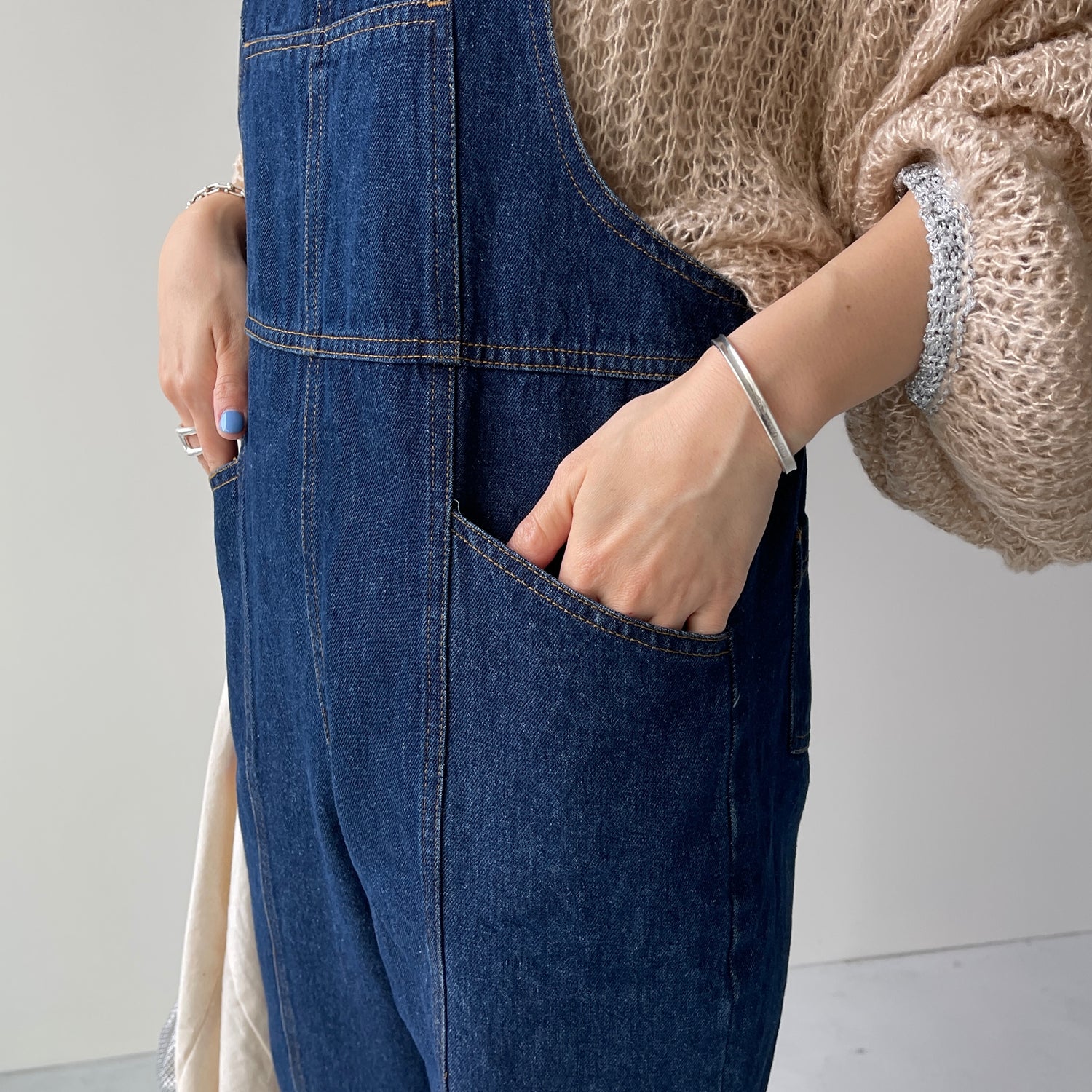 loose and slim denim salopette / blue （ルーズアンドスリムデニム