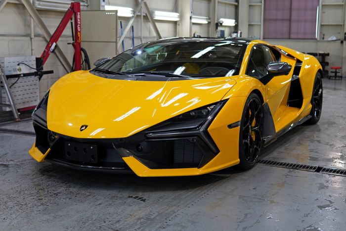 山﨑武司さんの新しい愛車「ランボルギーニ レヴエルト（Revuelto