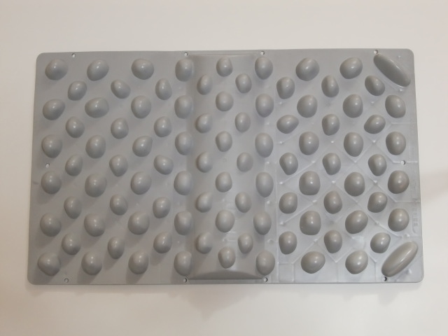 ウォークマット?】官足法 反射区治療・足つぼ・足裏マッサージ用健康器具