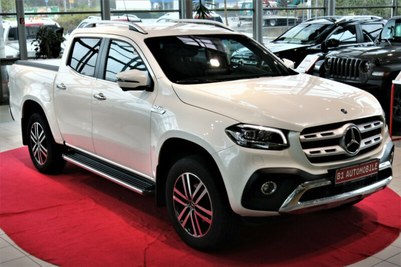 オススメ並行輸入車・新古車在庫｜メルセデス・ベンツ Xクラス X350d 4