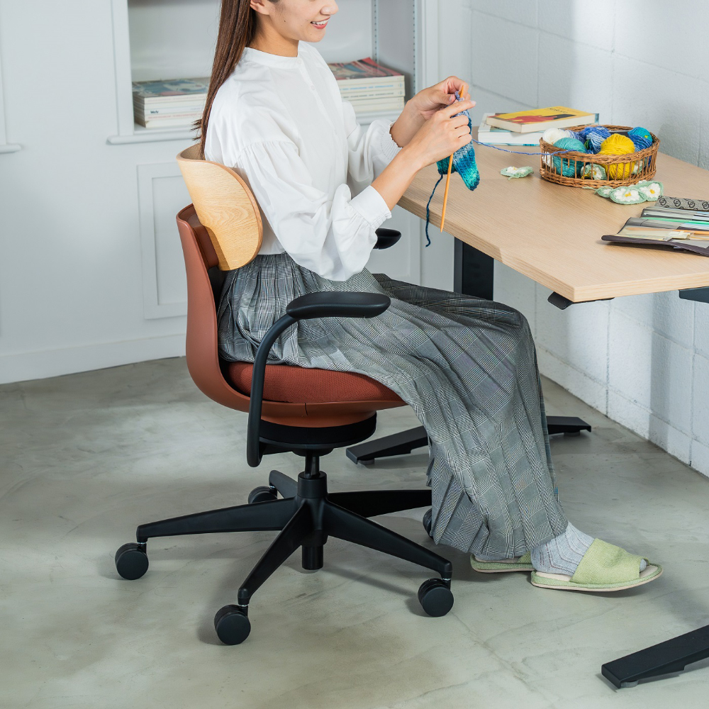 ingLIFE イングライフ／背クッションタイプ／肘なし／本体ブラック／背