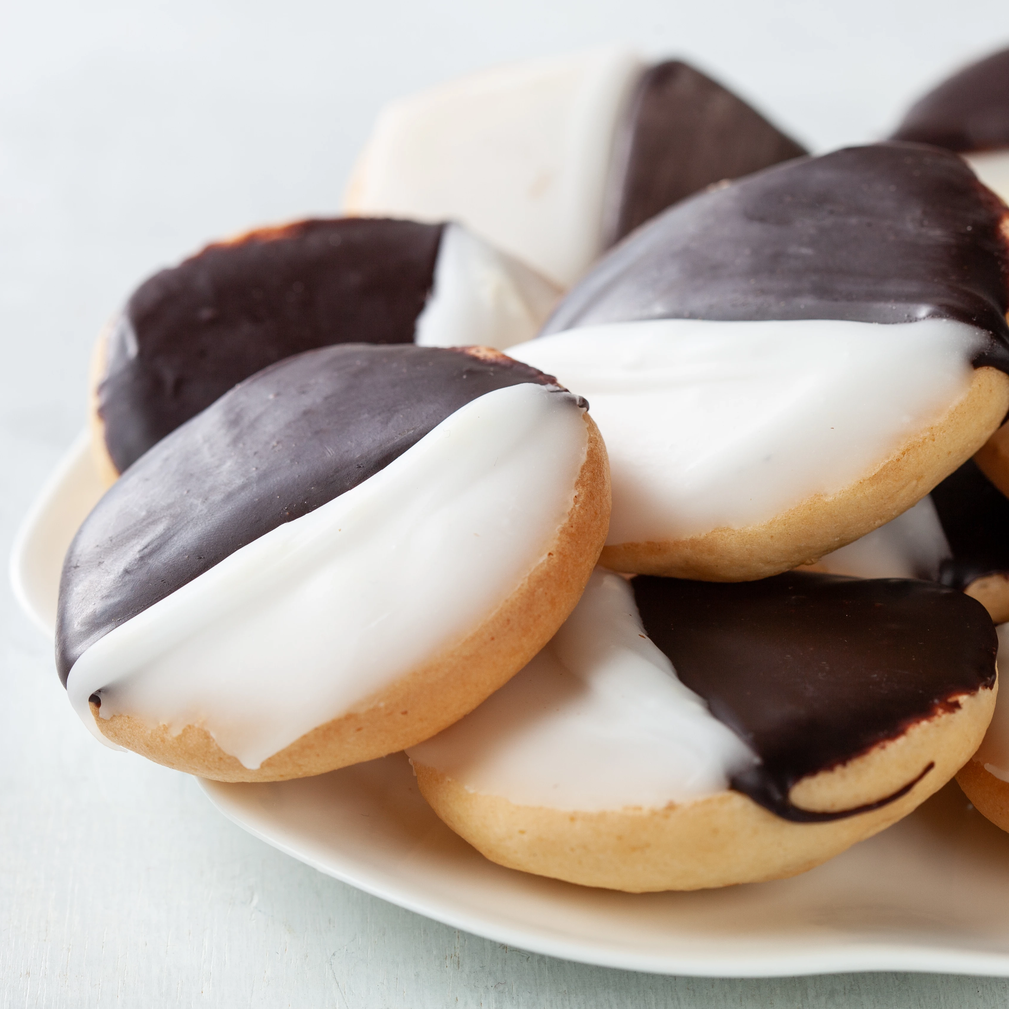 NYC's #1 Black & White Cookies | William Greenberg Desserts