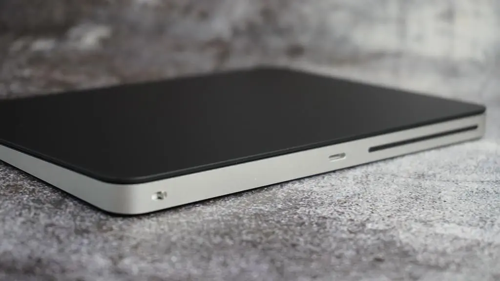 Apple：Magic Trackpad 3(ブラック)をレビュー｜第1・2世代の違いも比較！