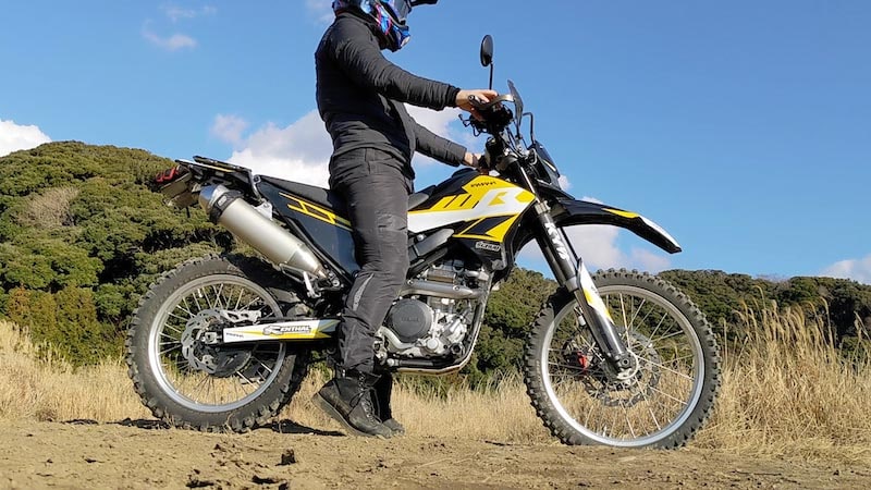 超簡単！WR250R/Xハイシート化解説！足つきから取付方法まで | WR250X
