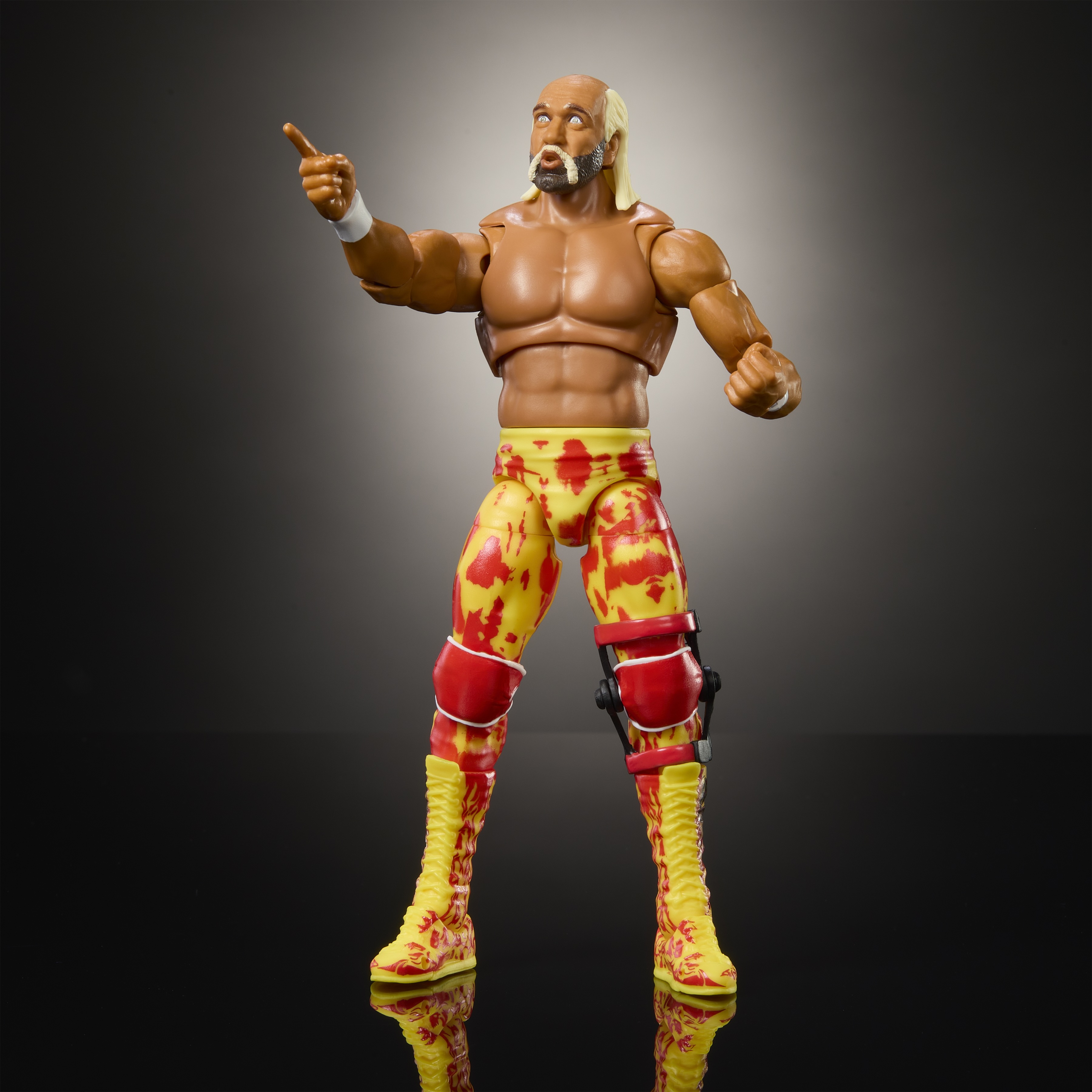 Hulk Hogan WWE Legends Ultimate Target Exclusive Pre-Order Set for