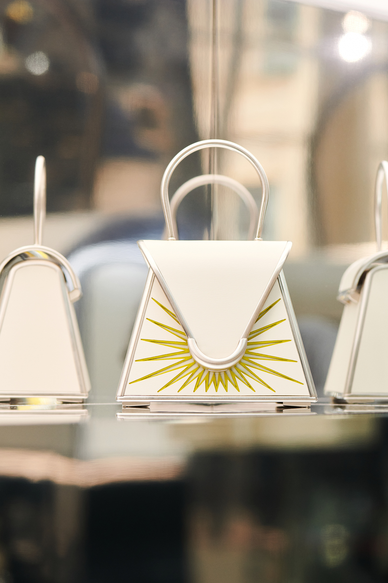 Delvaux, E Ink To Reveal Color-Changing Handbags at Paris Fashion Week