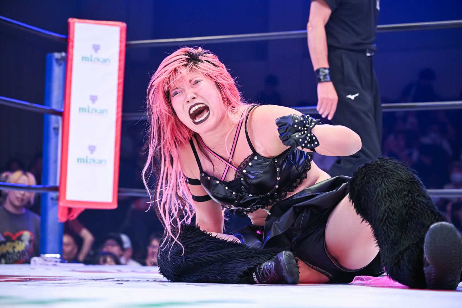 新商品】渡辺桃 5☆STAR GP 優勝記念グッズが受注限定で登場