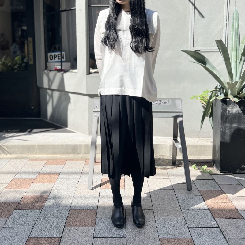 tao タオ ウールギャバ後染めプリーツスカート