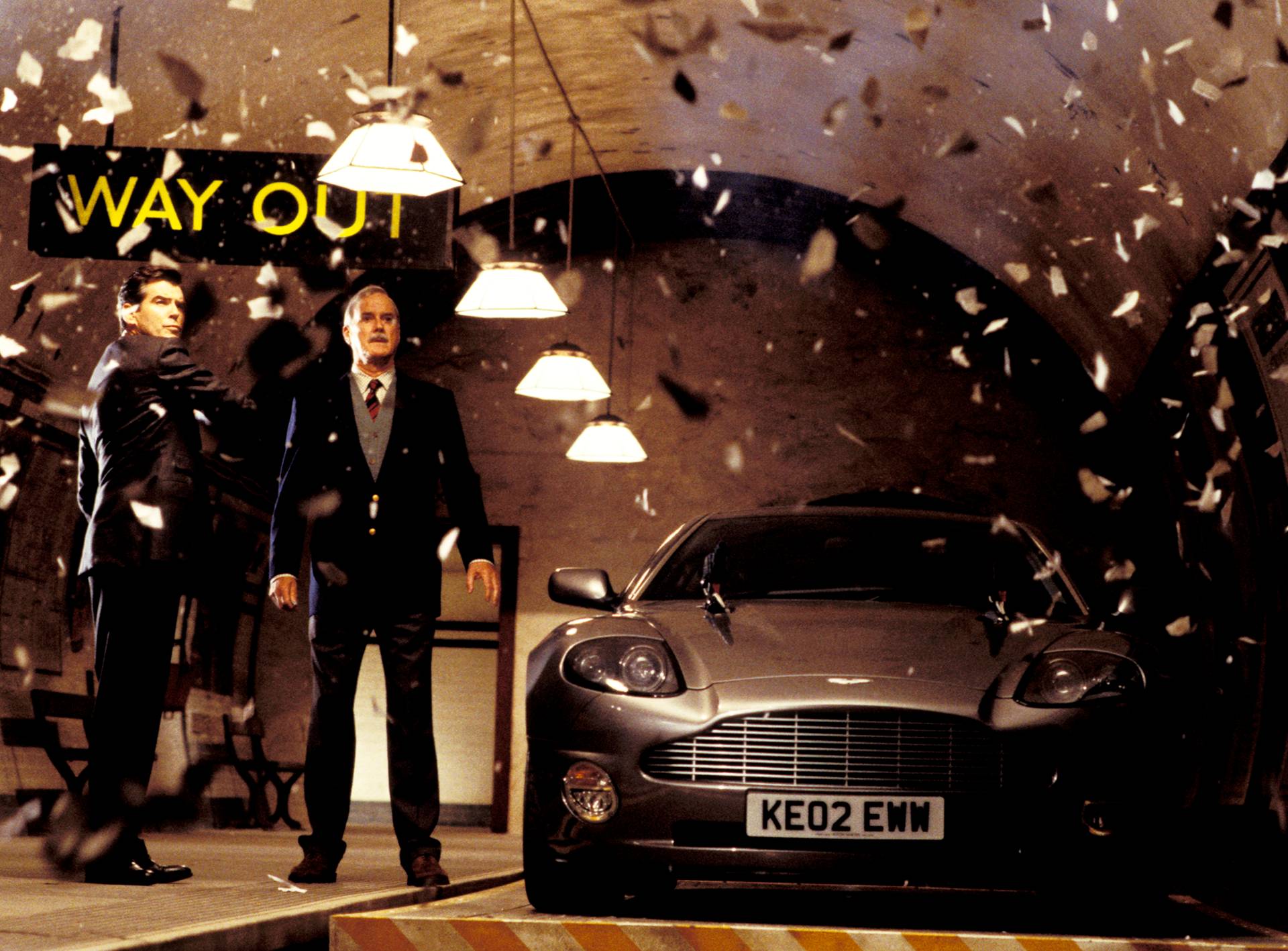 Aston Martin V12 Vanquish | James Bond 007