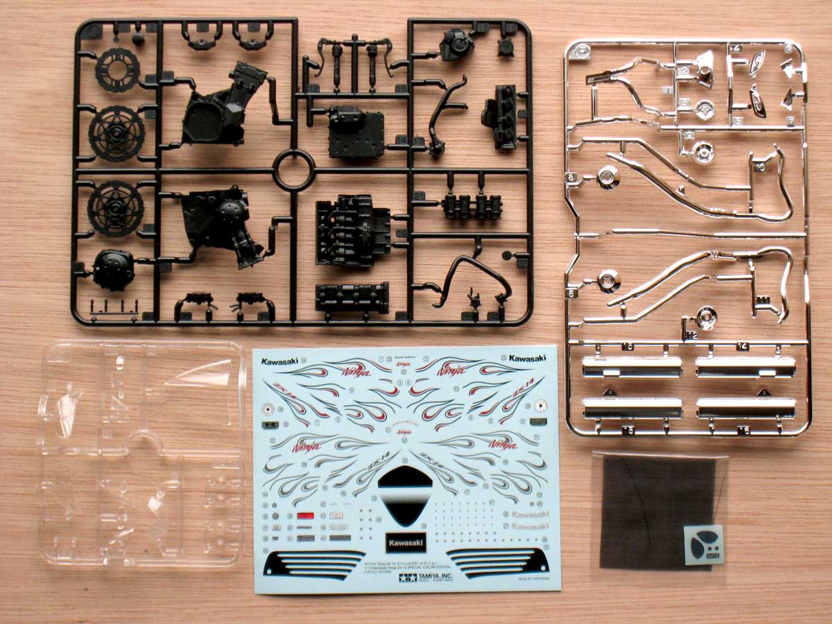 タミヤ 1/12「カワサキ ニンジャZX-14 スペシャルカラーエディション