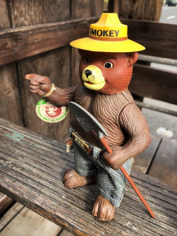 70s Vintage Dakin Smokey The Bear Figure (B835) - 2000toys Antique