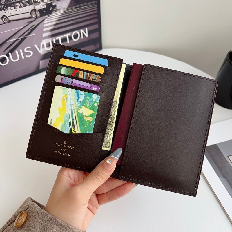 ルイ ヴィトン パスポート ケース ハイブランド 革 海外 旅行