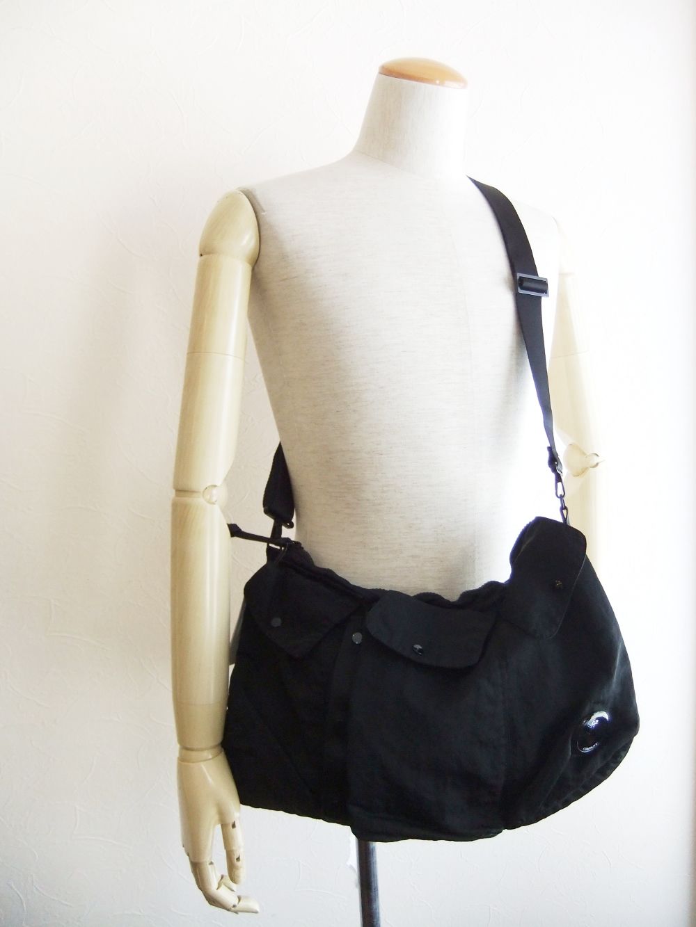 C.P. COMPANY - NYLON B UTILITY PACK ゴーグルバッグ | 4.444glad