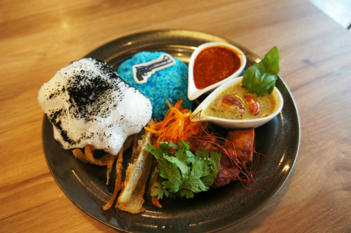 カプコンカフェ「デビル メイ クライ」シリーズコラボの試食会レポート